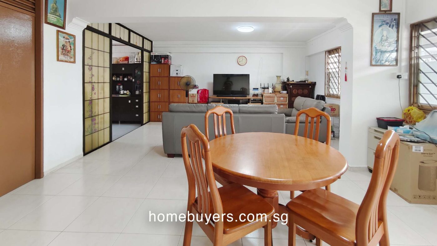 223 Choa Chu Kang | Living Room | homebuyers.com.sg