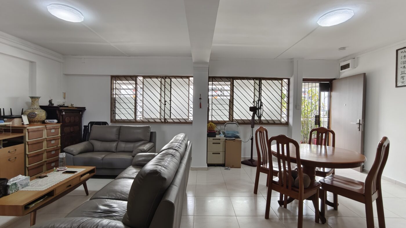 223 Choa Chu Kang | Living Room | homebuyers.com.sg